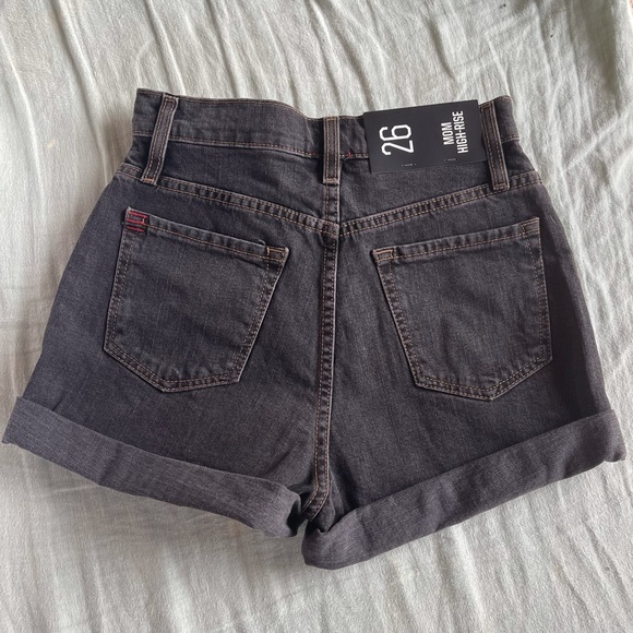 BDG Urban Black High Waisted Shorts Size 26 - Picture 1 of 3